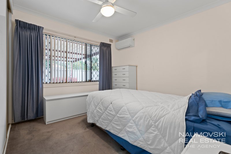 Photo - 23 Golders Way, Girrawheen WA 6064 - Image 10