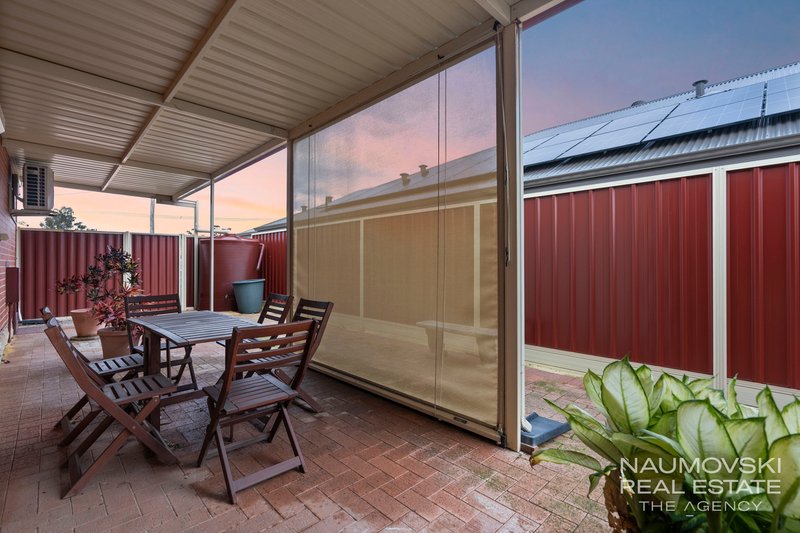 Photo - 23 Golders Way, Girrawheen WA 6064 - Image 12