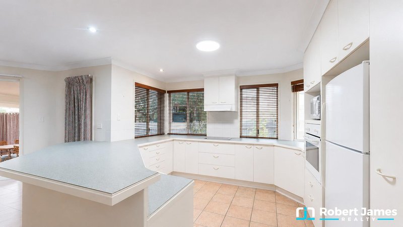Photo - 23 Golf Course Drive, Tewantin QLD 4565 - Image 4