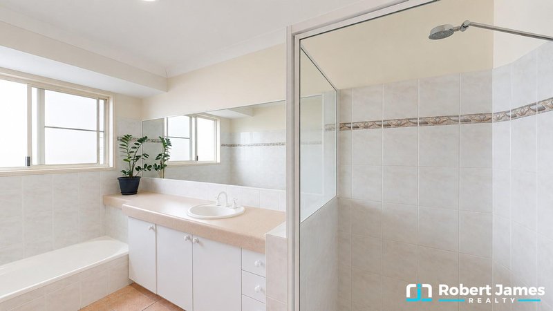 Photo - 23 Golf Course Drive, Tewantin QLD 4565 - Image 14
