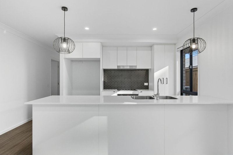 Photo - 23 Gooding Place, Richlands QLD 4077 - Image 2