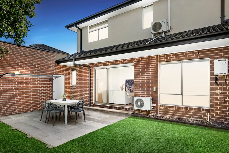 Photo - 2/3 Gordon Court, Ringwood VIC 3134 - Image 11