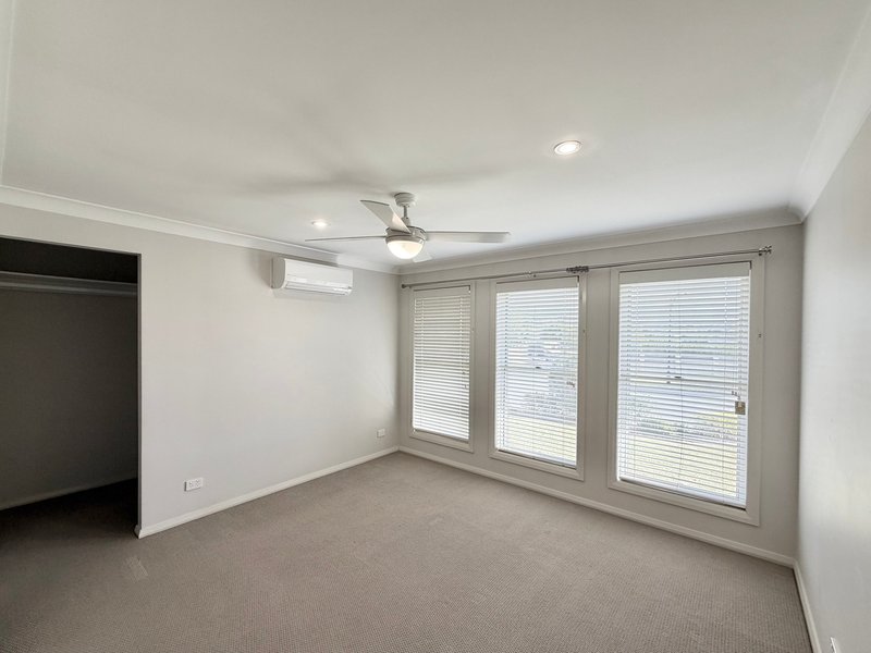 Photo - 23 Grasshawk Drive, Chisholm NSW 2322 - Image 5