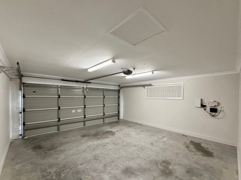 Photo - 23 Grasshawk Drive, Chisholm NSW 2322 - Image 13