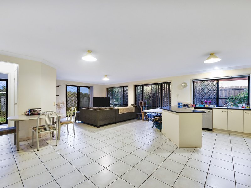 Photo - 23 Greendale Place, Bracken Ridge QLD 4017 - Image 4