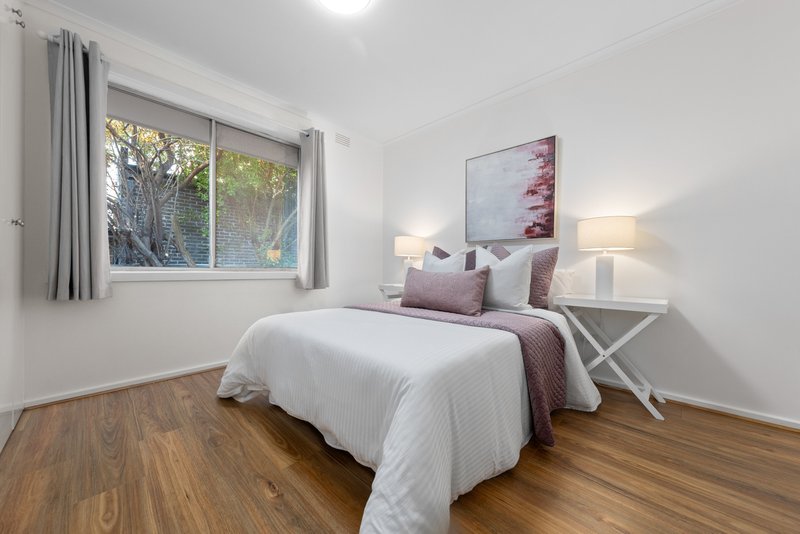 Photo - 23 Greenglade Court, Blackburn North VIC 3130 - Image 11