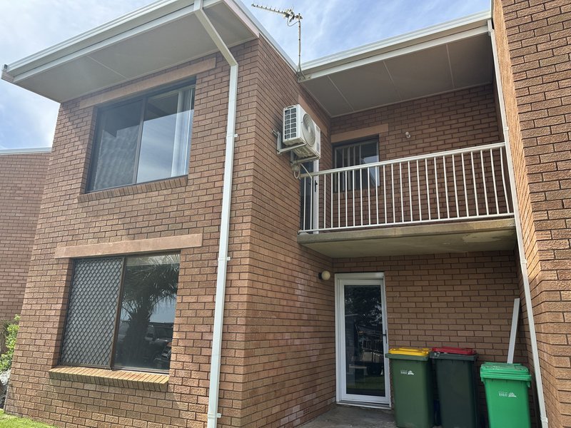 Photo - 2/3 Greensell Street, Bunbury WA 6230 - Image 1