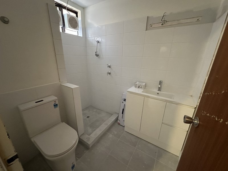 Photo - 2/3 Greensell Street, Bunbury WA 6230 - Image 5