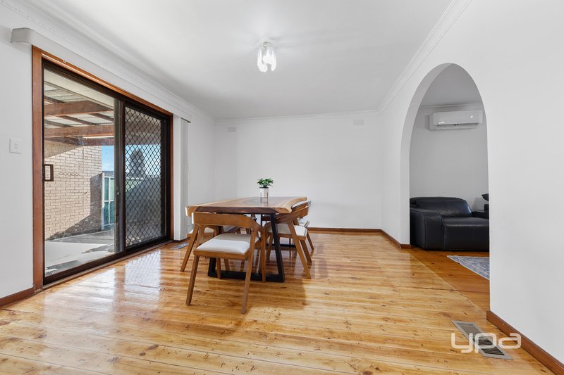 Photo - 23 Gum Road, Kings Park VIC 3021 - Image 7