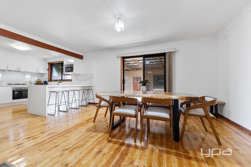 Photo - 23 Gum Road, Kings Park VIC 3021 - Image 8