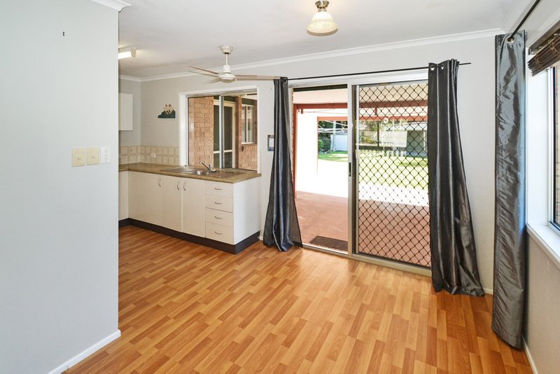 Photo - 23 Gympie Street North, Landsborough QLD 4550 - Image 4