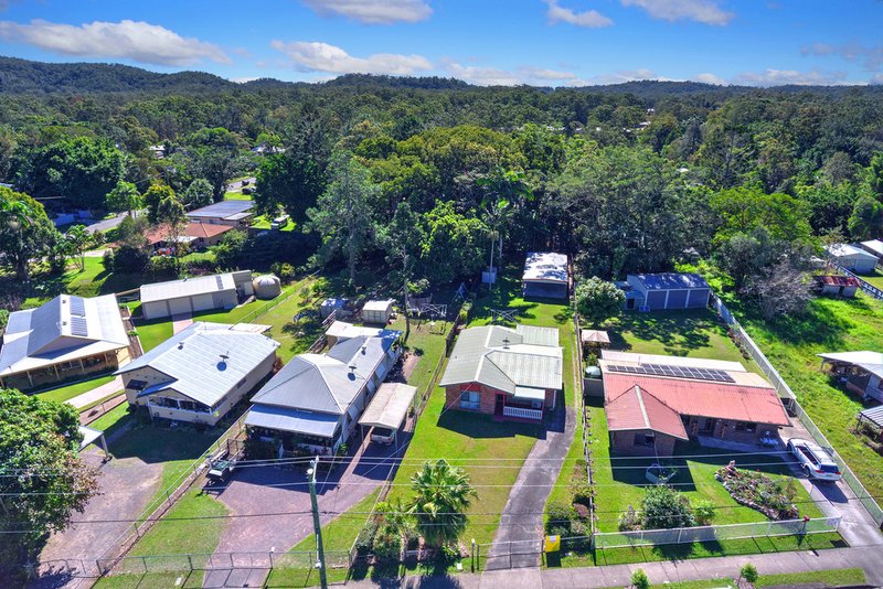 Photo - 23 Gympie Street North, Landsborough QLD 4550 - Image 16