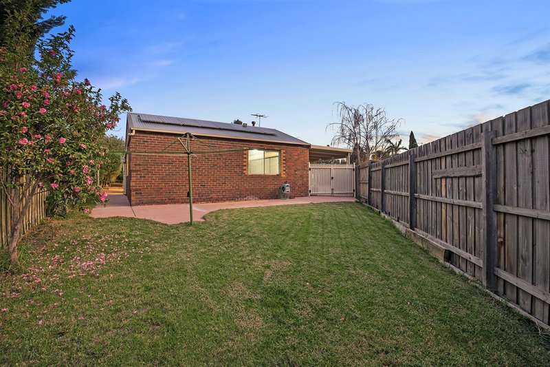 Photo - 23 Haideh Place, Wantirna South VIC 3152 - Image 15