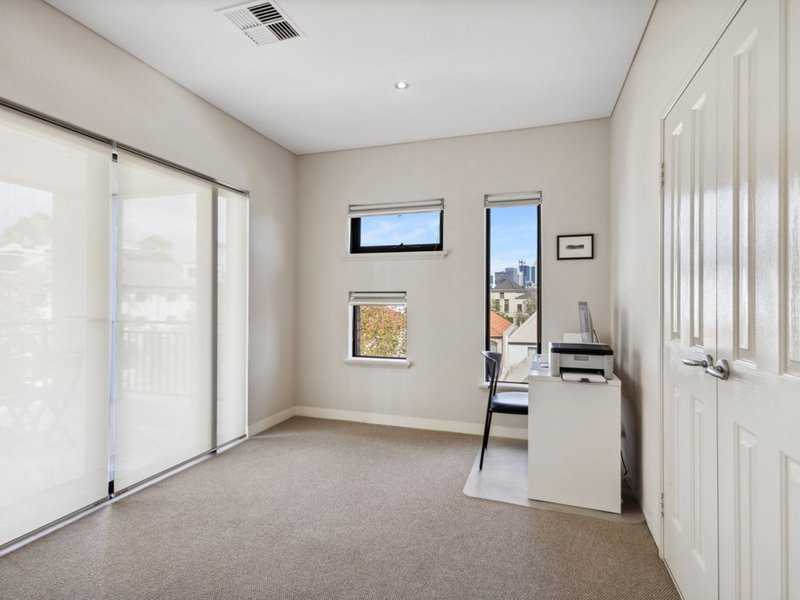 Photo - 23 Haig Park Circle, East Perth WA 6004 - Image 20