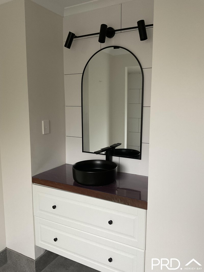 Photo - 23 Hamer Drive, Urangan QLD 4655 - Image 23