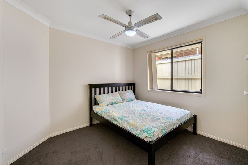 Photo - 23 Hannam Crescent, Forest Lake QLD 4078 - Image 10