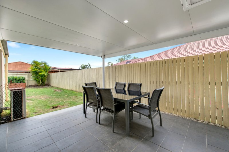 Photo - 23 Hannam Crescent, Forest Lake QLD 4078 - Image 13