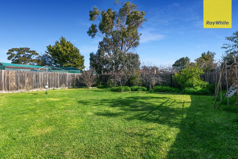 Photo - 23 Harcourt Avenue, St Albans VIC 3021 - Image 9