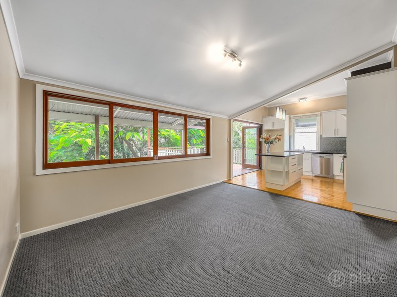 Photo - 23 Harrogate Street, Woolloongabba QLD 4102 - Image 5