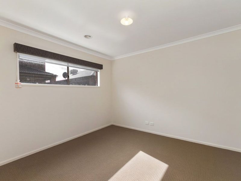 Photo - 23 Havenstone Dr , Keysborough VIC 3173 - Image 13