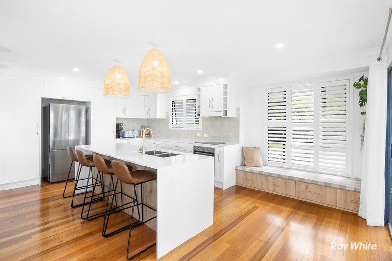 Photo - 23 Hellas Street, Barlows Hill QLD 4703 - Image 2