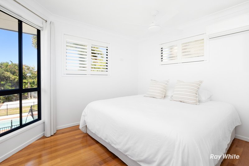 Photo - 23 Hellas Street, Barlows Hill QLD 4703 - Image 10