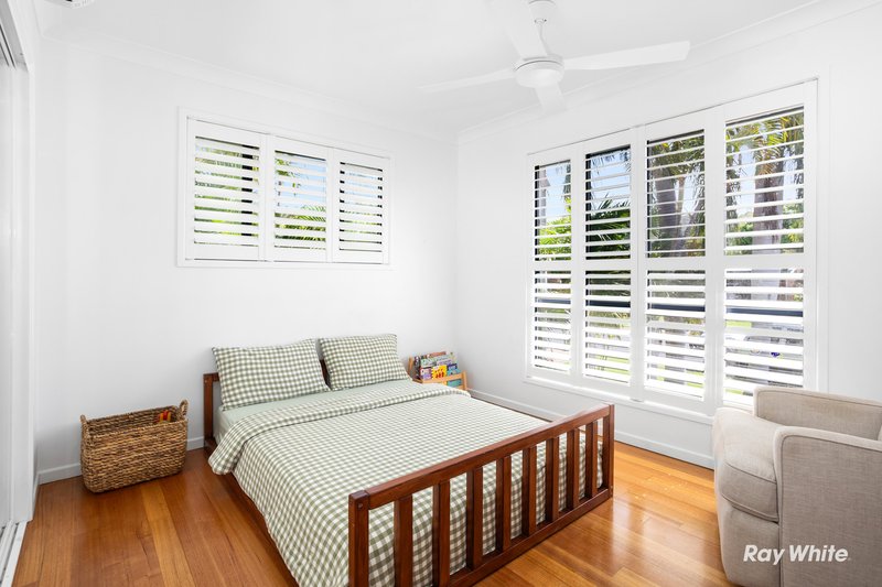 Photo - 23 Hellas Street, Barlows Hill QLD 4703 - Image 12