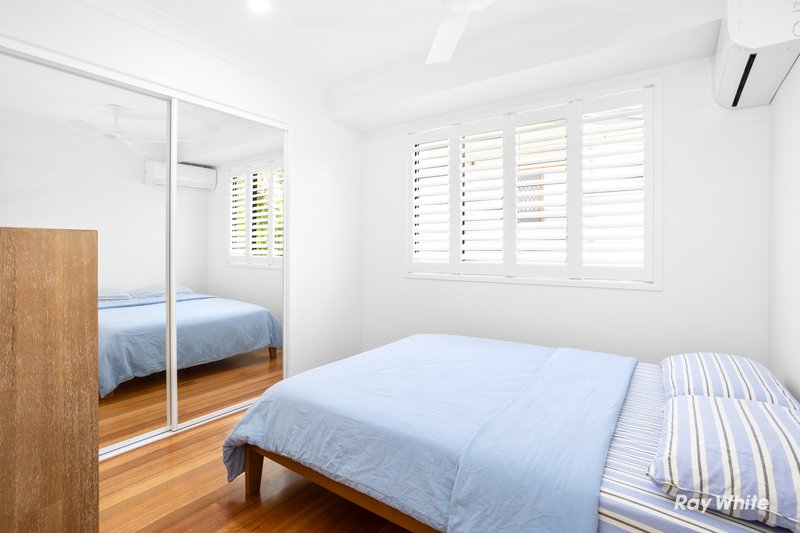 Photo - 23 Hellas Street, Barlows Hill QLD 4703 - Image 14