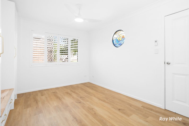 Photo - 23 Hellas Street, Barlows Hill QLD 4703 - Image 17