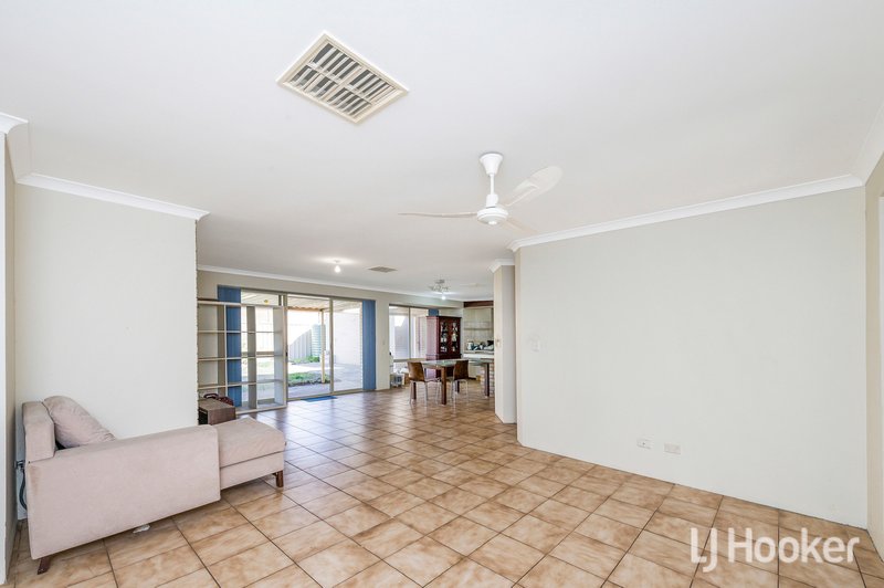 Photo - 23 Hickory Drive, Thornlie WA 6108 - Image 4