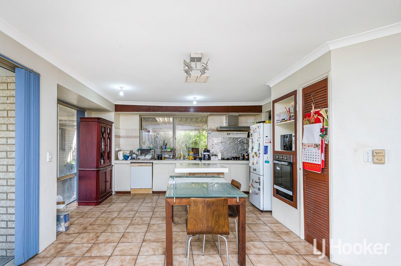 Photo - 23 Hickory Drive, Thornlie WA 6108 - Image 5