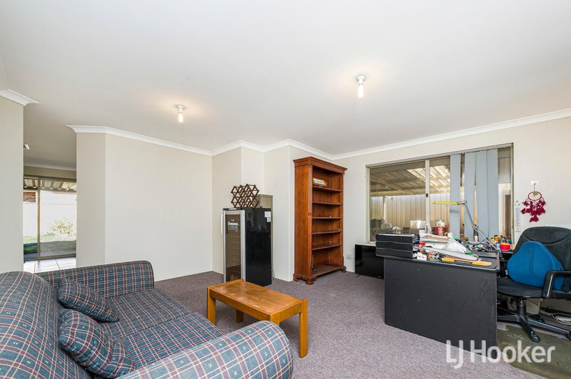 Photo - 23 Hickory Drive, Thornlie WA 6108 - Image 8
