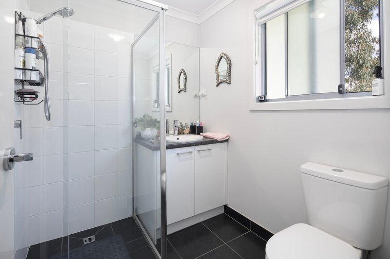 Photo - 2/3 Hickory Lane, Creswick VIC 3363 - Image 9