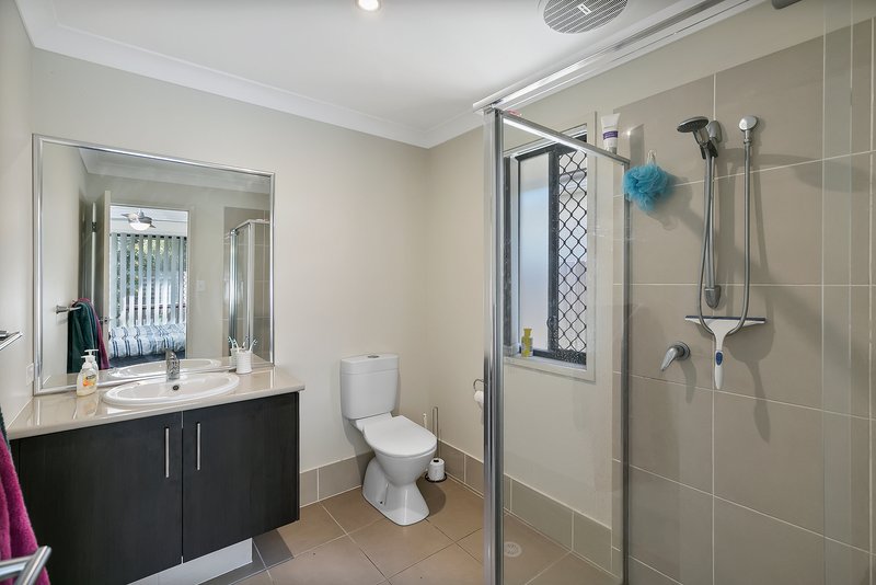 Photo - 23 Hideaway Street, Birtinya QLD 4575 - Image 6