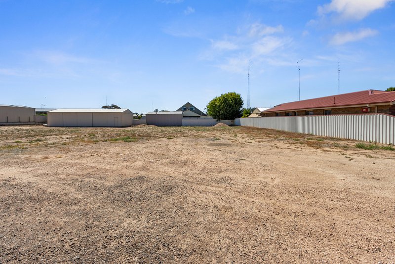 Photo - 23 Highview Grove, Moonta Bay SA 5558 - Image 3