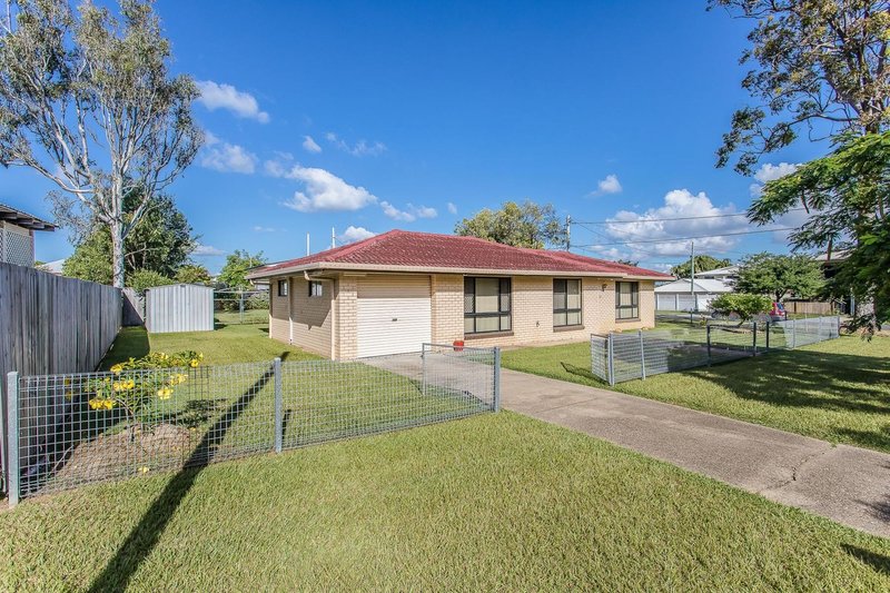 Photo - 23 Hill Parade, Clontarf QLD 4019 - Image 13