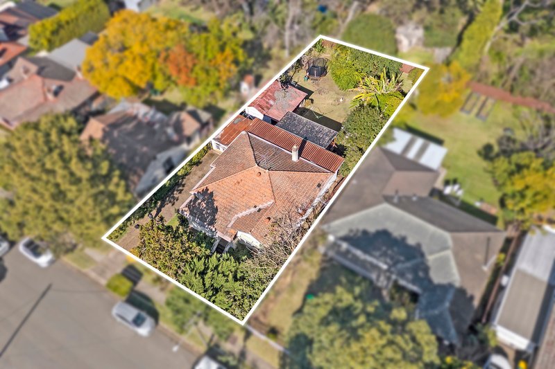 Photo - 23 Hillcrest Road, Pennant Hills NSW 2120 - Image 2