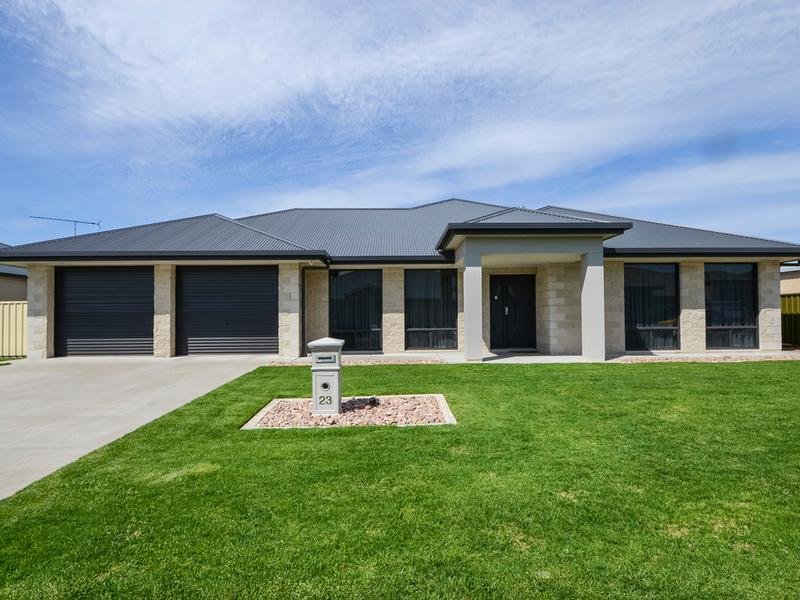 Photo - 23 Hilltop Avenue, Mount Gambier SA 5290 - Image 2