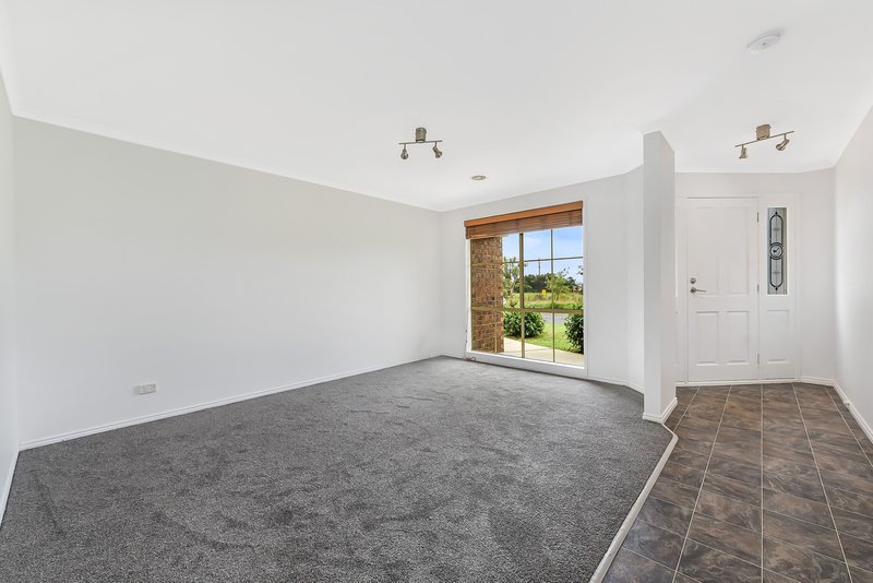 Photo - 23 Holbourne Drive, Junction Village VIC 3977 - Image 9