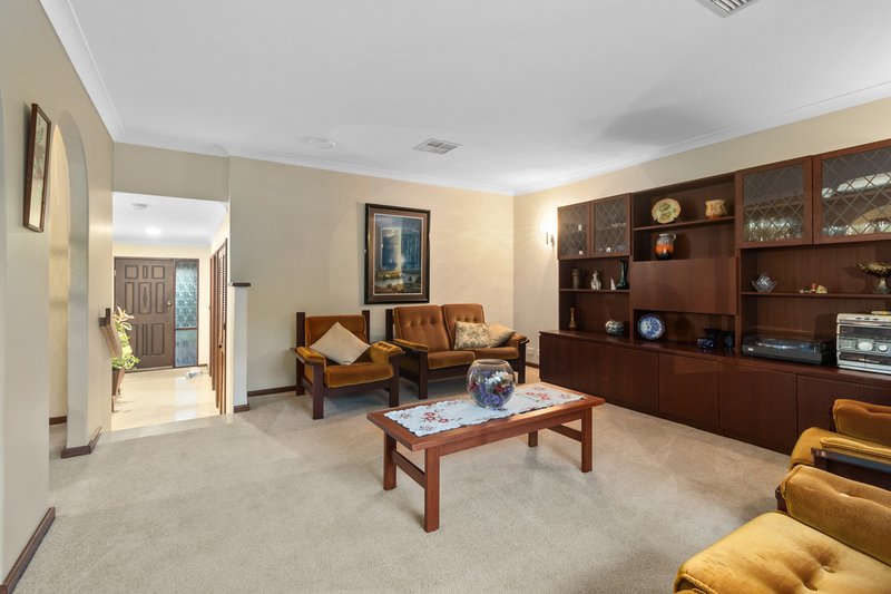 Photo - 23 Holden Drive, Noranda WA 6062 - Image 4