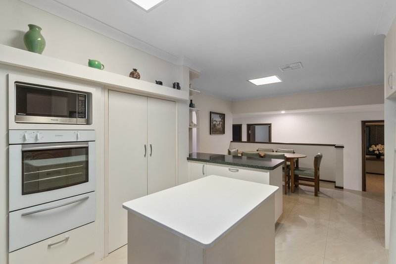 Photo - 23 Holden Drive, Noranda WA 6062 - Image 9