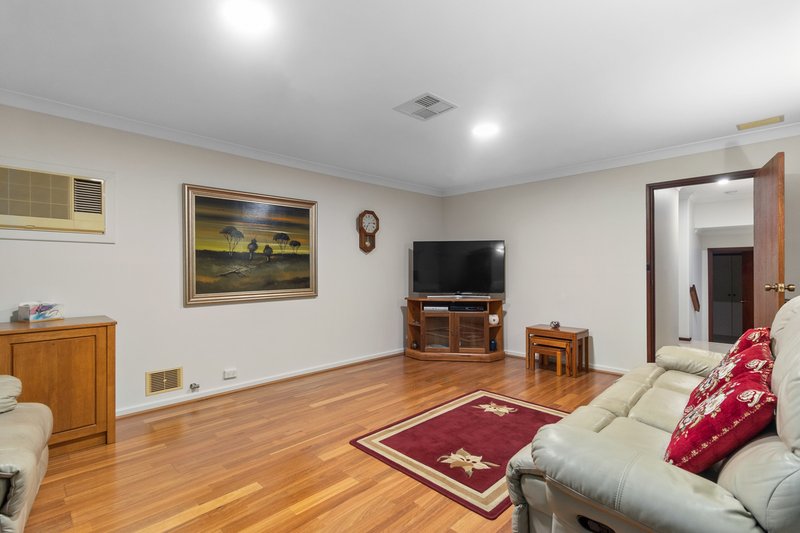 Photo - 23 Holden Drive, Noranda WA 6062 - Image 12
