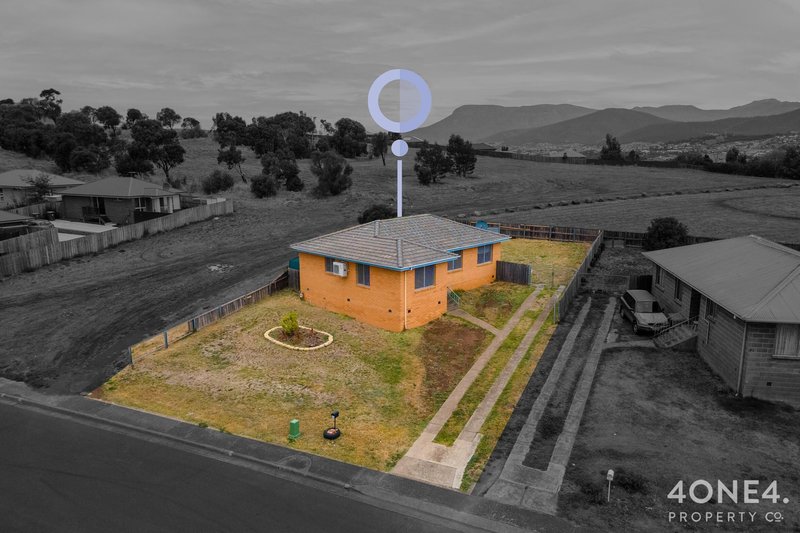 Photo - 23 Holloway Drive, Herdsmans Cove TAS 7030 - Image 2