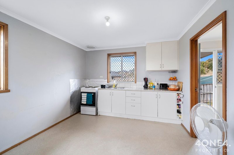 Photo - 23 Holloway Drive, Herdsmans Cove TAS 7030 - Image 6