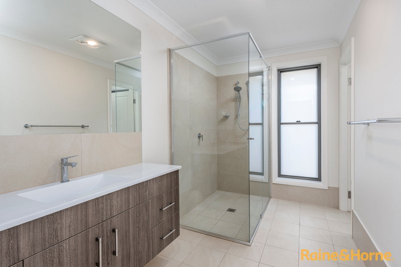 Photo - 23 Holmfield Drive, Armidale NSW 2350 - Image 6