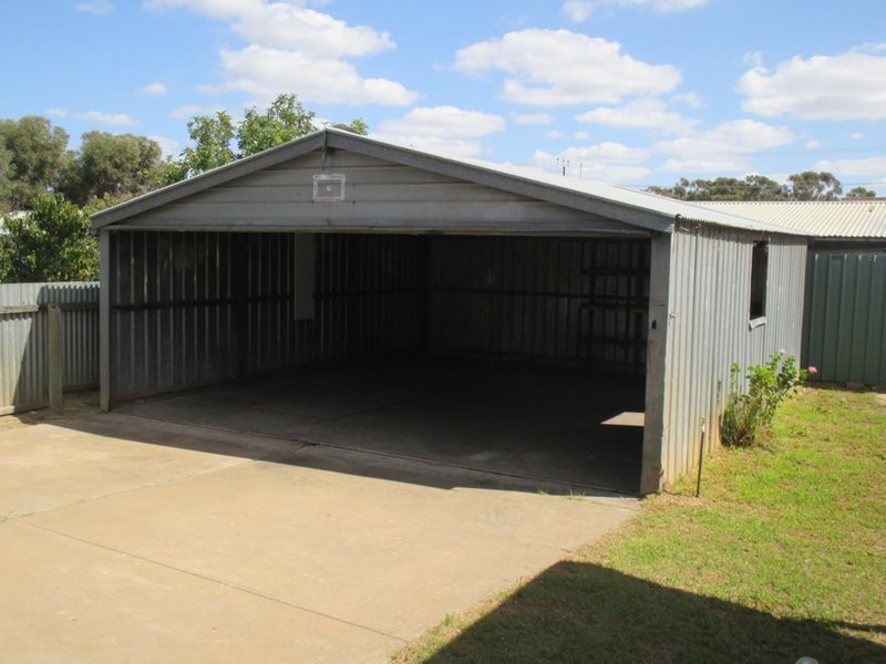 Photo - 23 Homburg Drive, Murray Bridge SA 5253 - Image 4