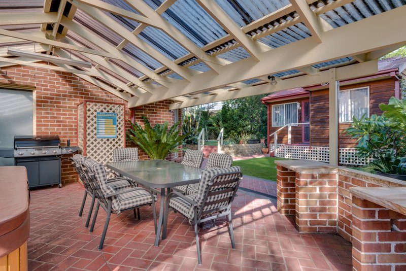 Photo - 23 Hopping Road, Ingleburn NSW 2565 - Image 9