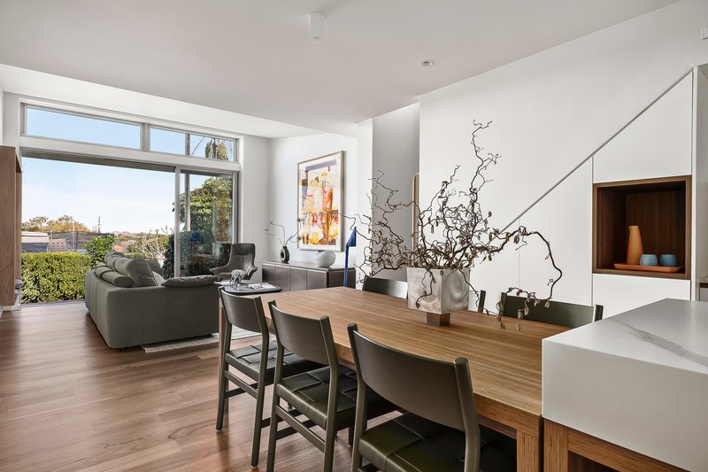 Photo - 23 Hough Street, Bondi Junction NSW 2022 - Image 3