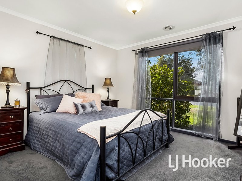 Photo - 23 Hunter Avenue, Hoppers Crossing VIC 3029 - Image 5