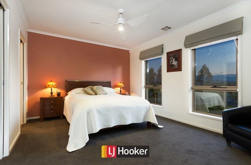 Photo - 23 Hurrell Street, Forde ACT 2914 - Image 6